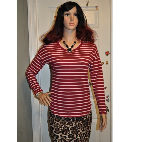 Two Pieces Women's Classic-Fit Long-Sleeve Crewneck T-Shirt striped blouse - Picture 7 of 7